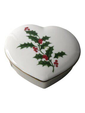 Vintage All The Trimmings Porcelain Heart Shape Box With Lid Christmas Holly
